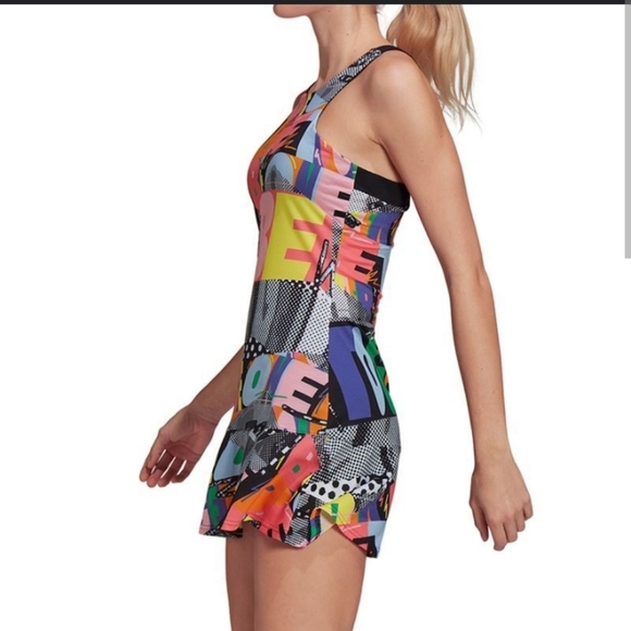Adidas Tennis Prep 80s Graphic Print Racerback Built In Bra Athleisure Dress - Picture 1 of 11